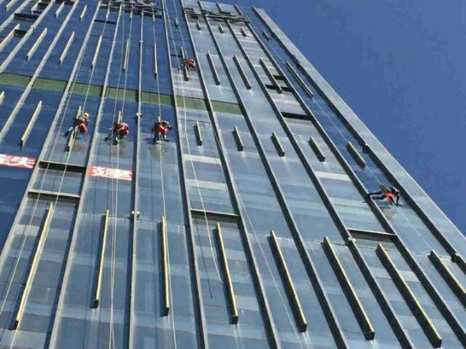 敦煌市广场高楼保洁